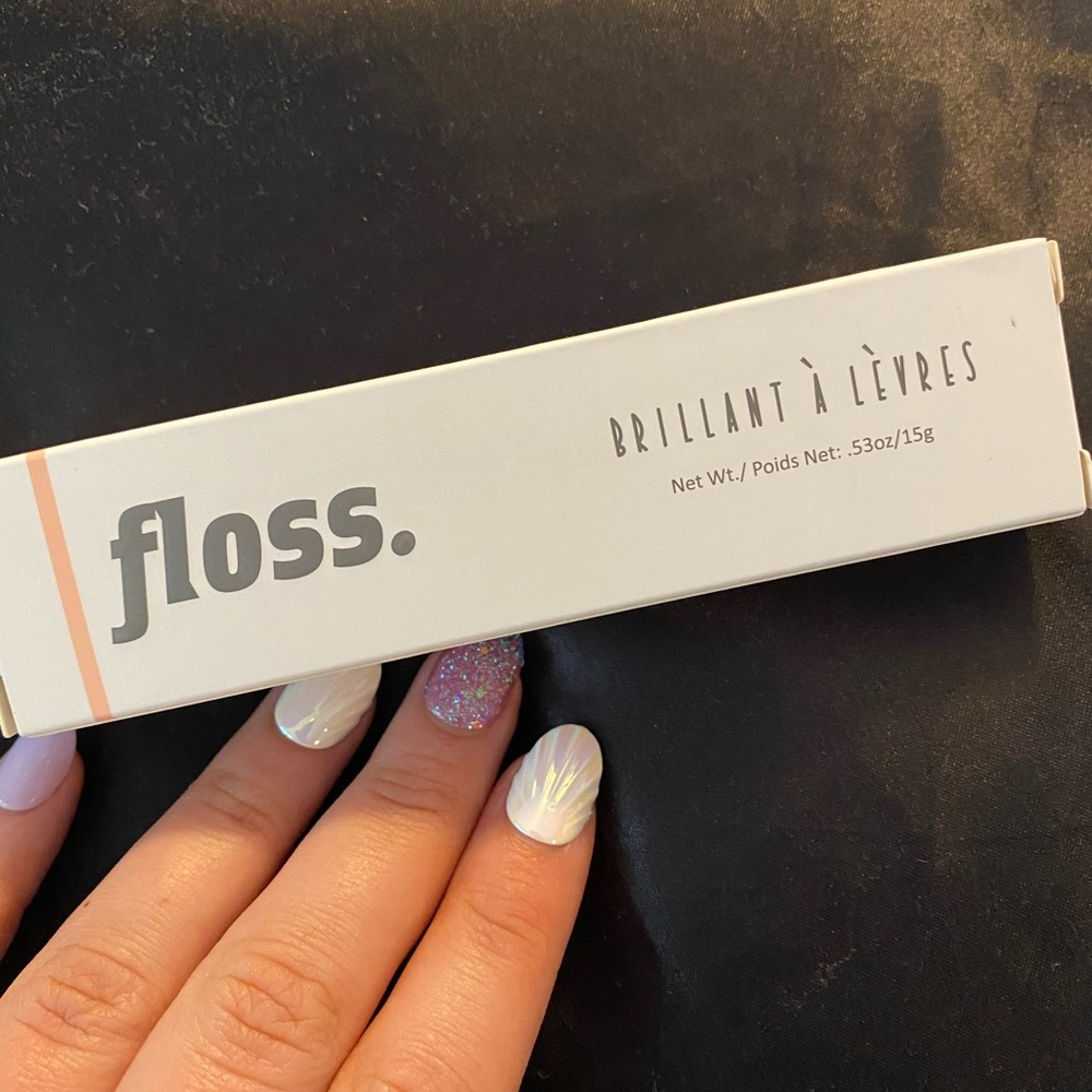 Floss brand lips gloss in shade YUL (clear) BNIB